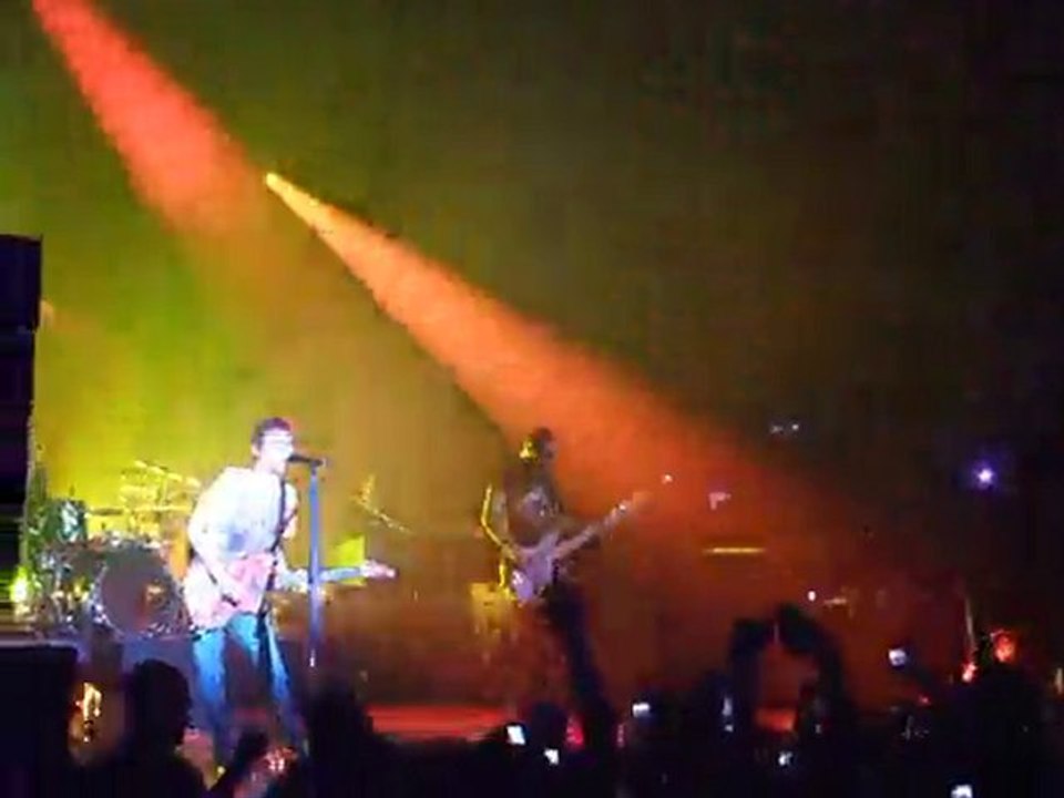 MUSE Live CASINO DE PARIS 25 MAI 2010 - Mk Ultra