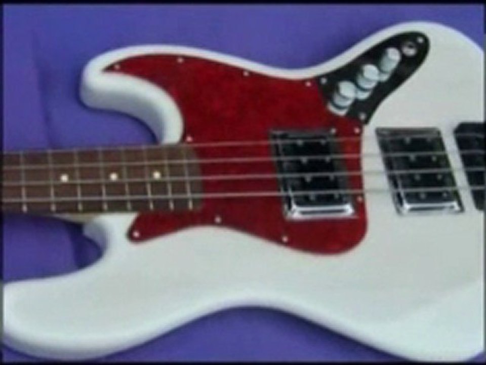 Custom Short Scale Bass Guitars by Landing Bass