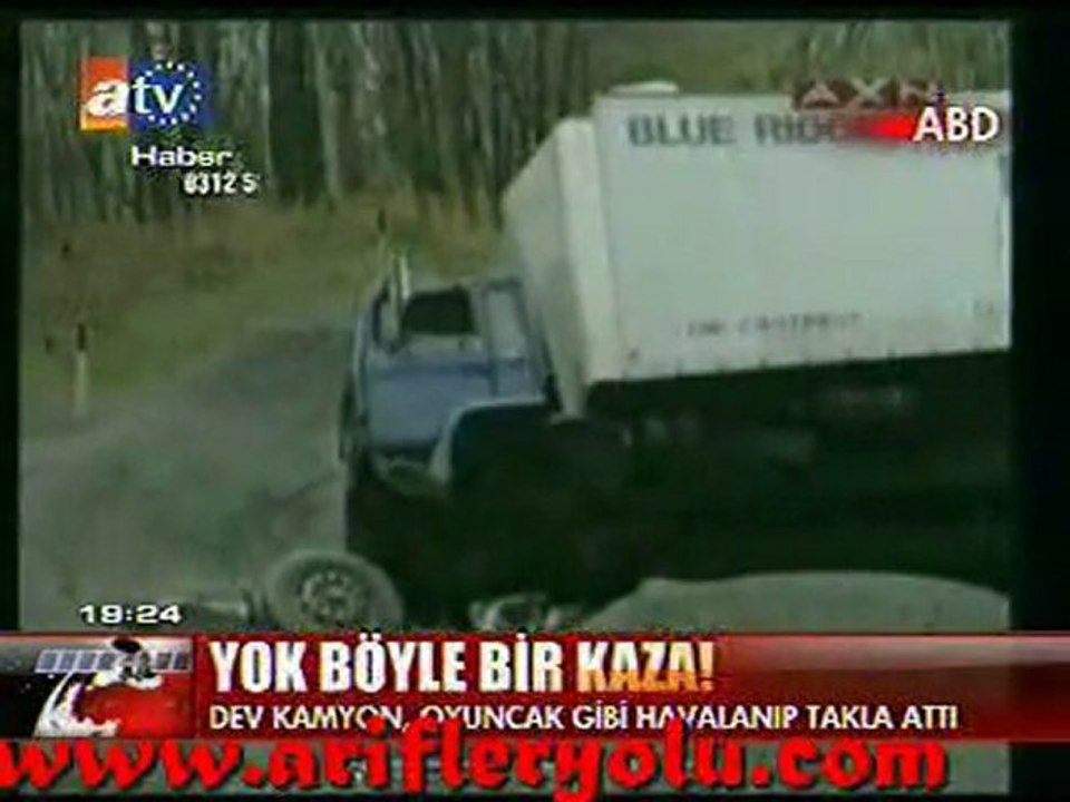 Canli cekimde kamyon kazasi