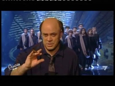 Maurizio Crozza imita Bersani