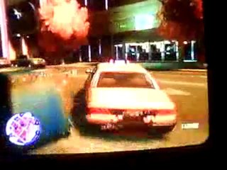 video detente sur gta 4 avec des flics....