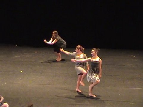 MENDESCENE 2010 Danse 1ère L Lycée Mendes France
