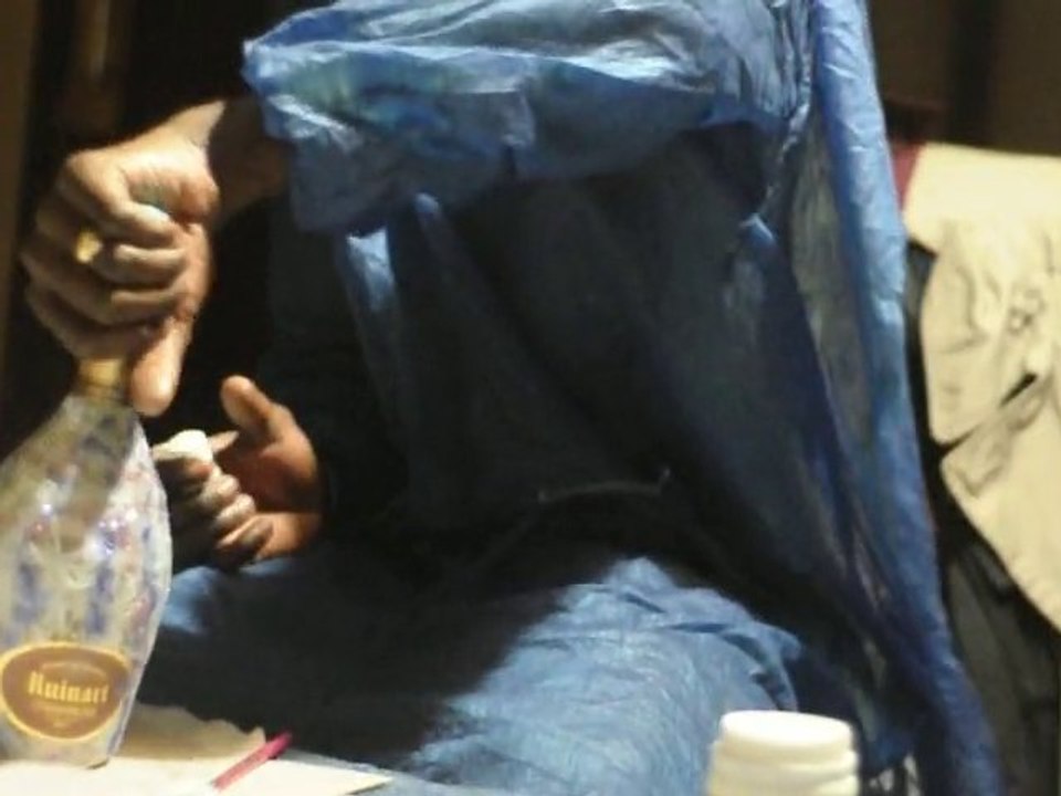 Davy Etoudi expose à la Librairie des Mémoires 5