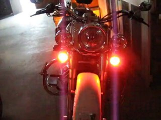 Avec les deux cabochons blanc