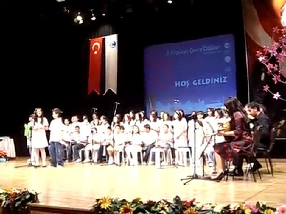 Cumhuriyet İlköğretim Okulu  Korosu