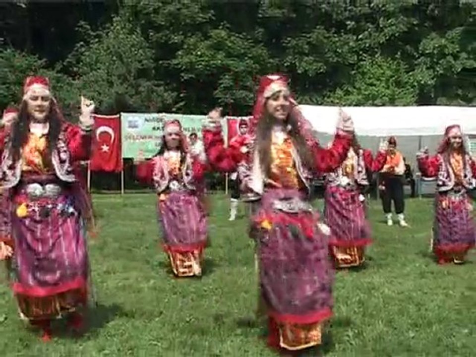 2- Avrupa Niğde Akçaörenliler 2.Geleneksek Piknik Şöleni