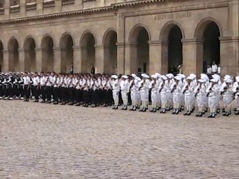 Prise d'armes aux Invalides (27 mai 2010) : l'hymne national