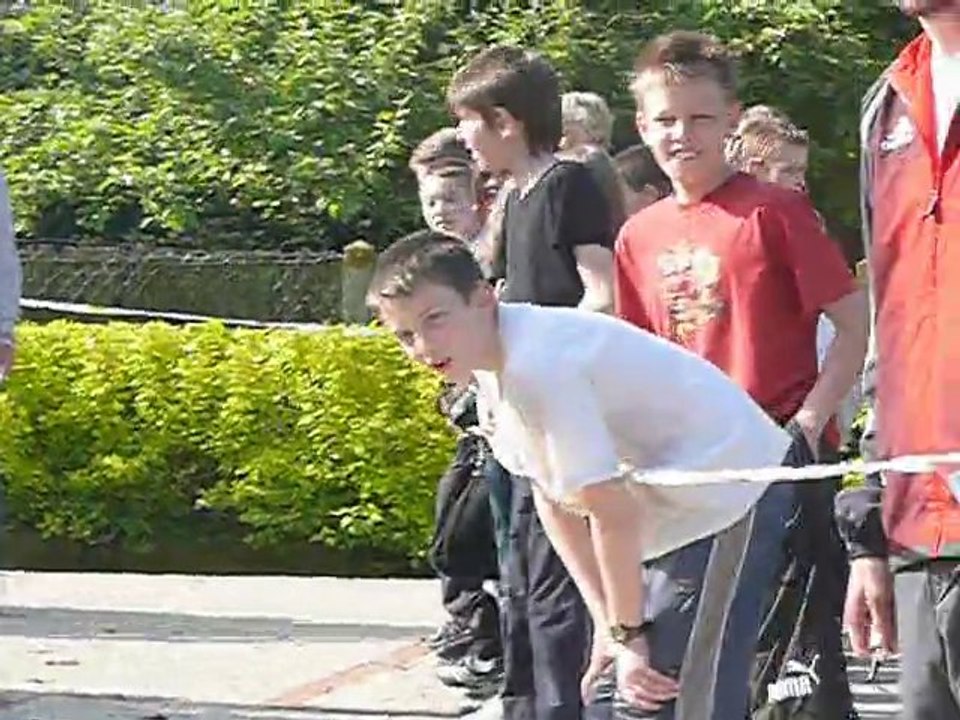 Breteuil-sur-Noye : CM2 et 6e courent et nagent ensemble