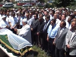 ozlem topraga verildi