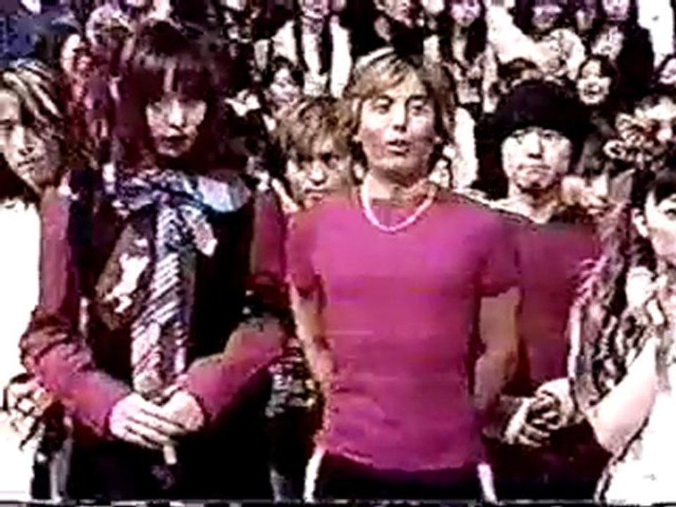 L'arc En Ciel Luna Sea Hyde Playing Yo Yo