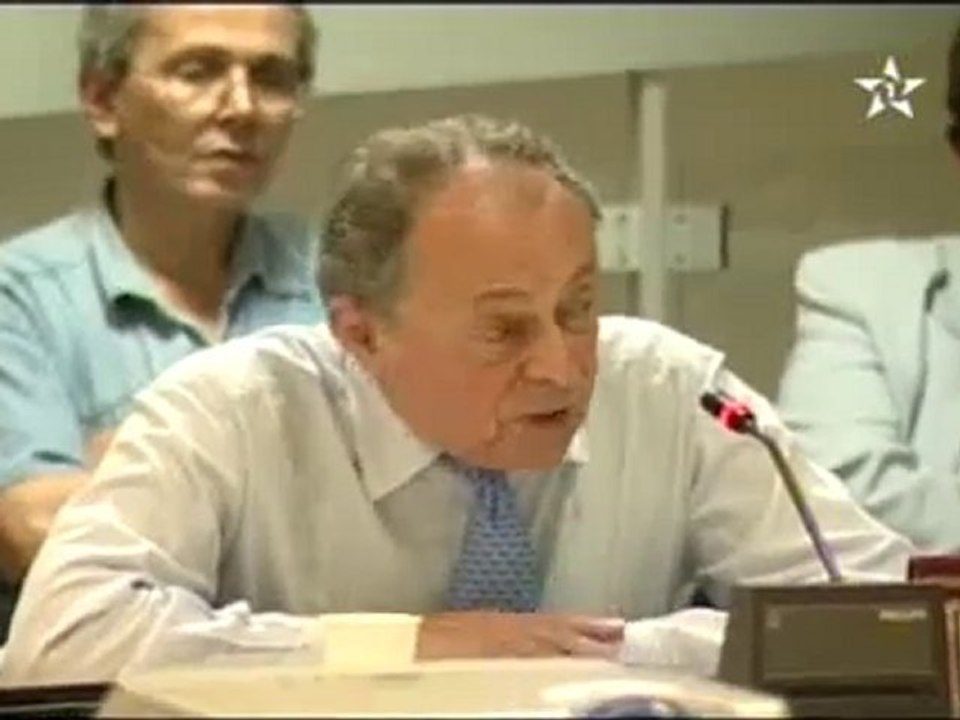 M. Michel Rocard, ancien premier ministre, député européen