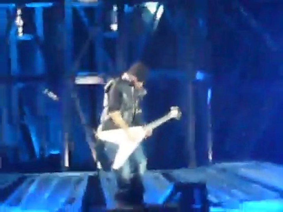 Tokio Hotel Rome 11/04/10 Pain of Love solo de Tom
