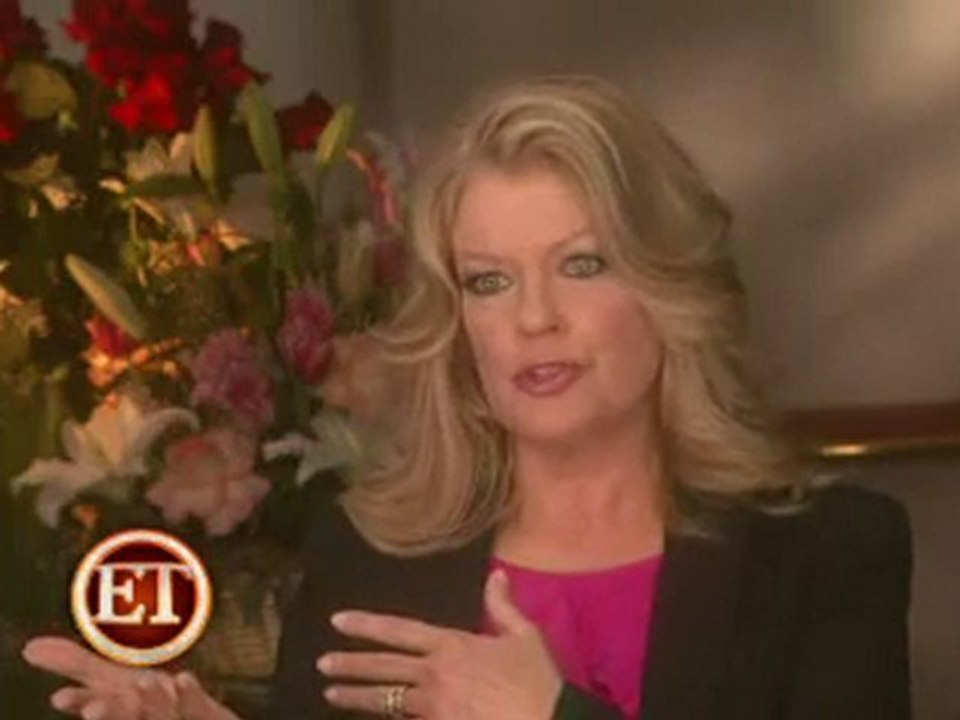 Julia Roberts Bradley Cooper Valentine's Day Secrets