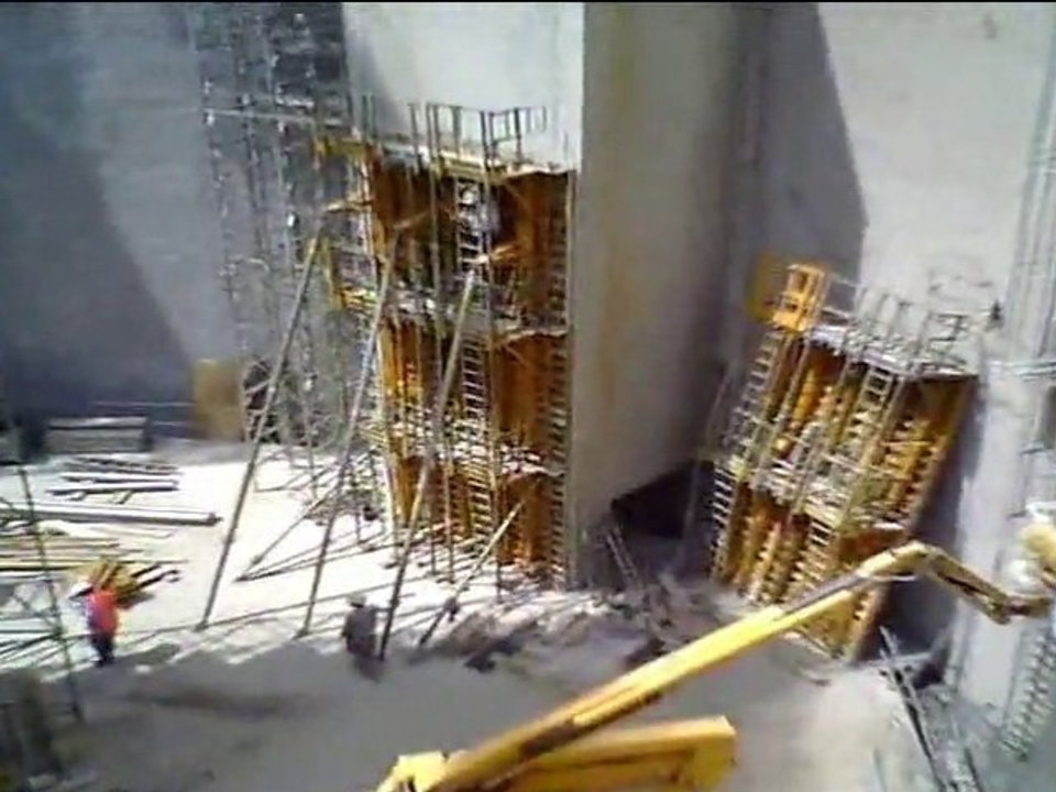 Metz Chantier du bassin de retenue de la place Mazelle