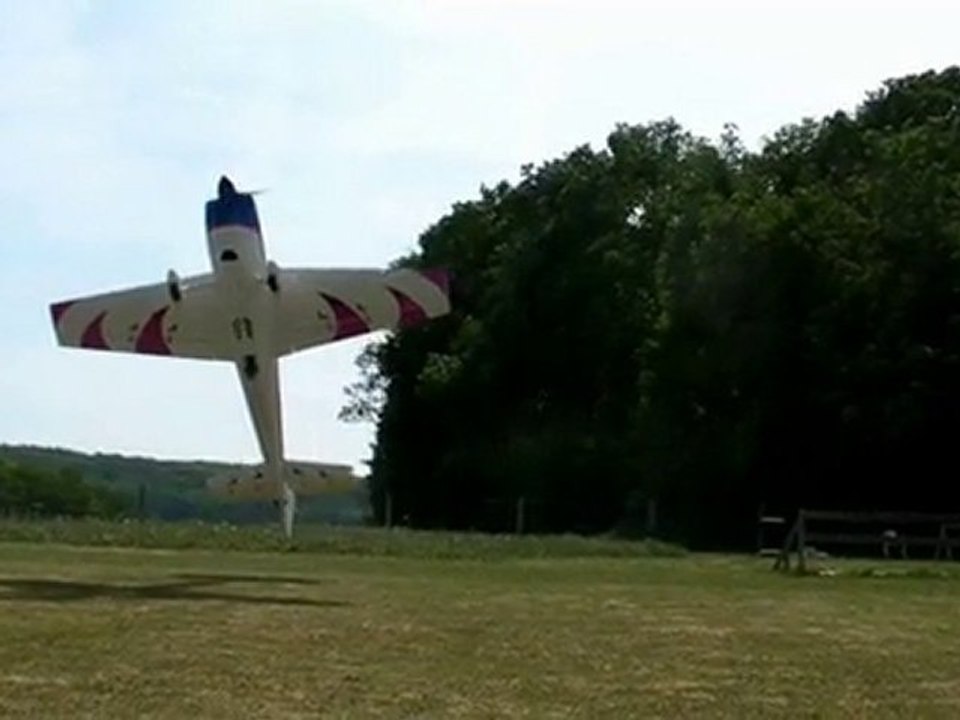 Arnaud LEHNEN et son Extra 300 VGM