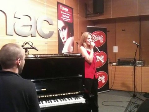 Julie Zenatti à Fnac de Lyon - 26 mai 2010