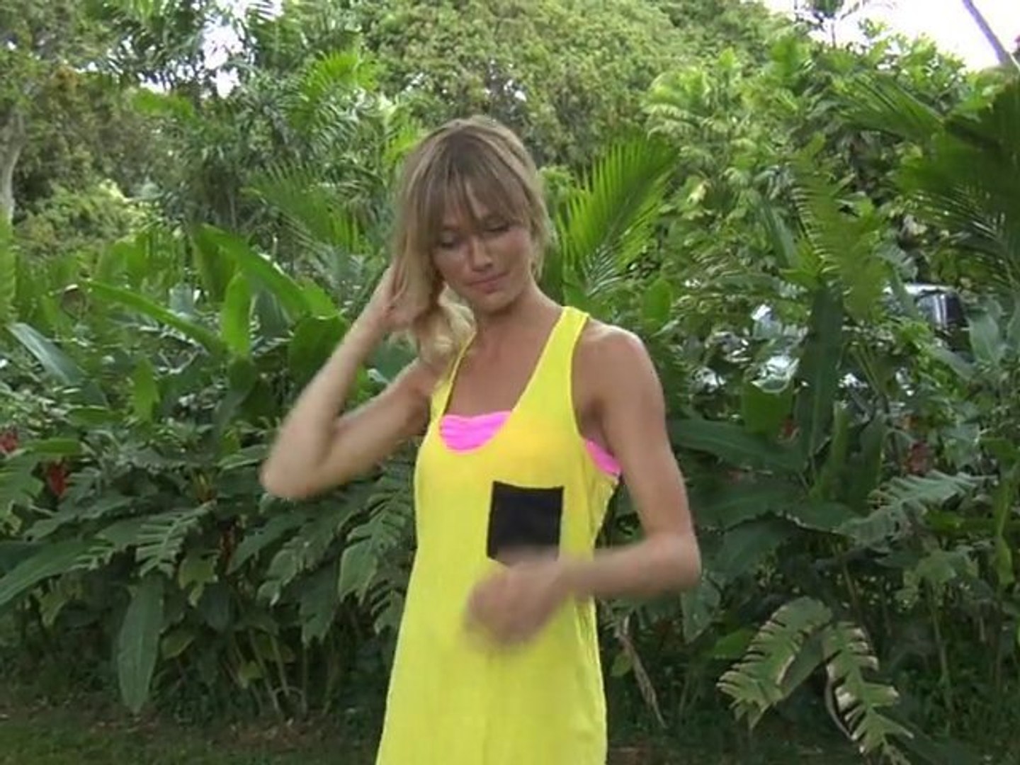 How To Wear A Bandeau by ROXY Style Spy