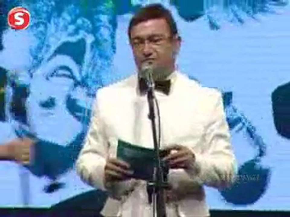 Kadir Çöpdemir 8.Türkçe Olimpiyatı açılış gala 2010