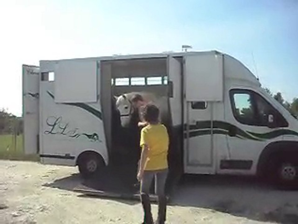 KALEMBOUR CHEVAL DE CAMARGUE ARRIVE 1 SDC11415