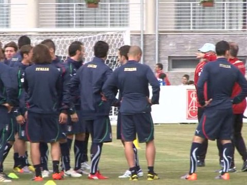 Football: Lippi determined to prove sceptics wrong