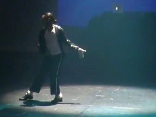 Yoni du groupe JAYL sur Billie Jean