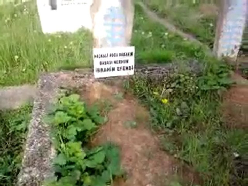Hackalı Hoca Babanın Babasının mezarı