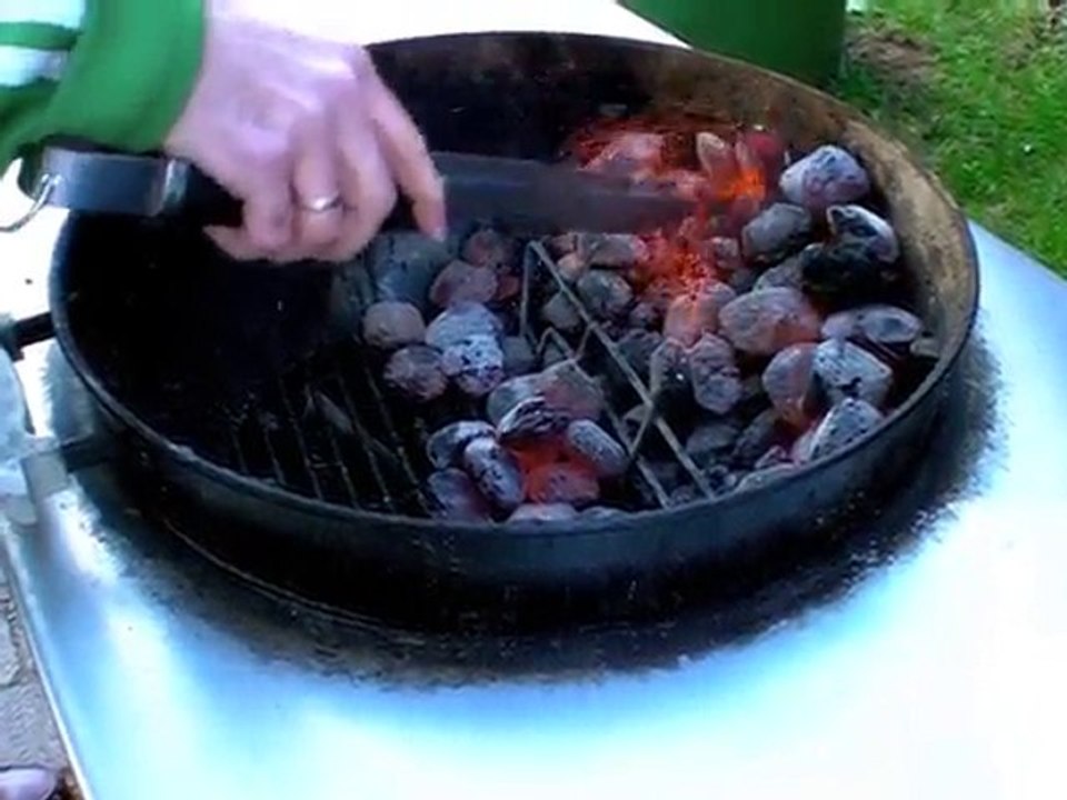 BBQ Basics: Build a BBQ Fire