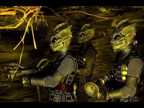 Doctor Who 5x9 - Cold Blood (2) Part 1