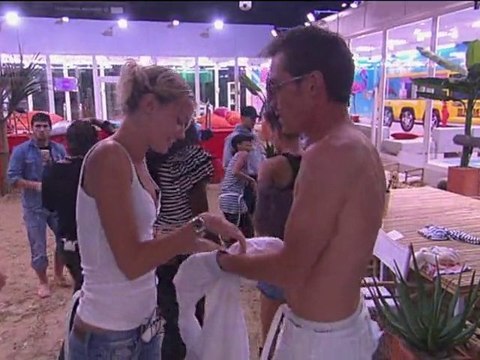 Les filles à l'assaut de David !