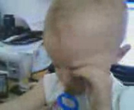 Lynn qui dort debout