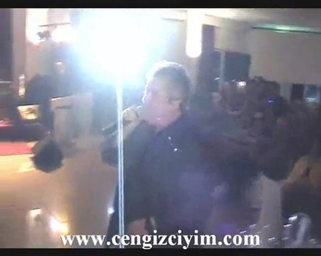 Cengiz Kurtoğlu Sessizce Balıkesir Burhaniye Konseri ORJİNAL