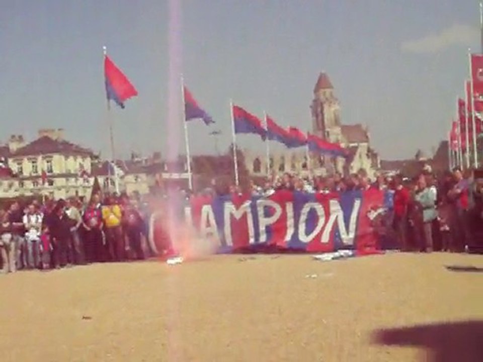 supporters de malherbe a la mairie 15 mai 2010 - 02