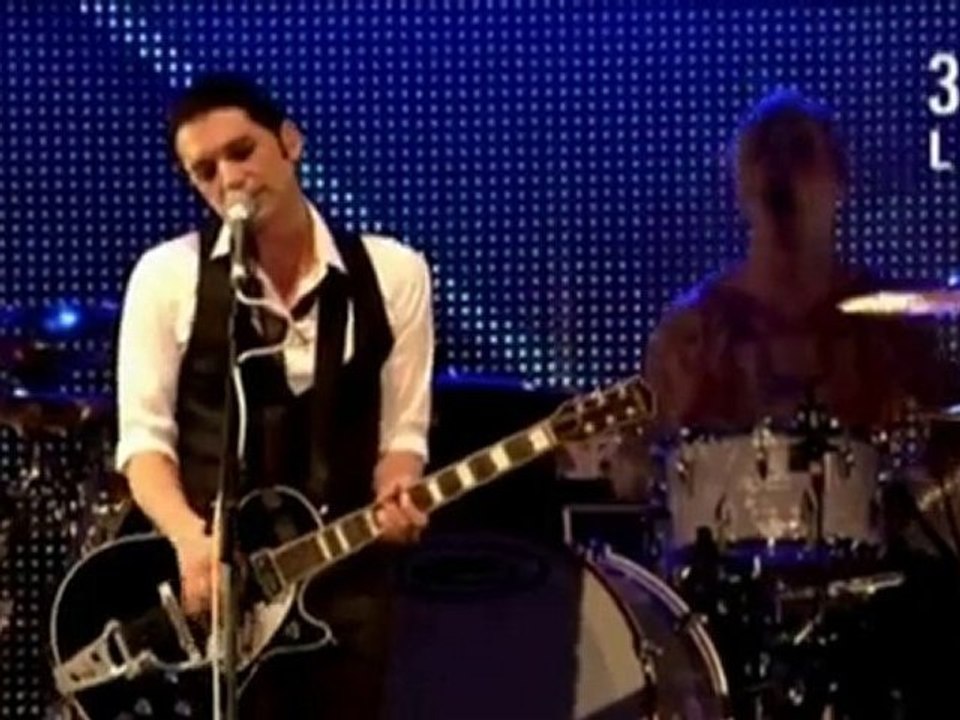 Placebo "Follow The Cops Back Home" live at Pinkpop Festival