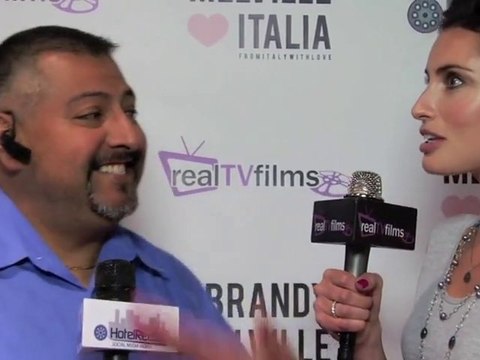 Mischa Perez, Brandy Melville Santa Monica Promenade