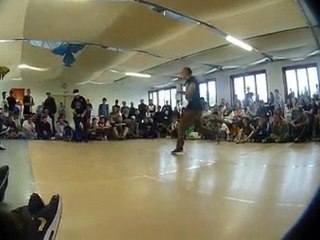 bboy Hyper-e vs bboy... ( battle " king of city" belgium)
