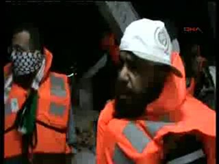 İsrail yardım gemilerine saldırdı 16 ölü!