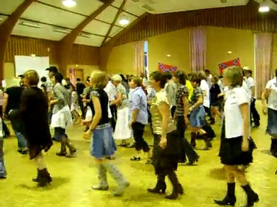 CLUB DANSE COUNTRY CHARTRES - Bal à Amilly le 28 mai 2010