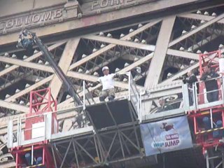 taig khris tour eiffel