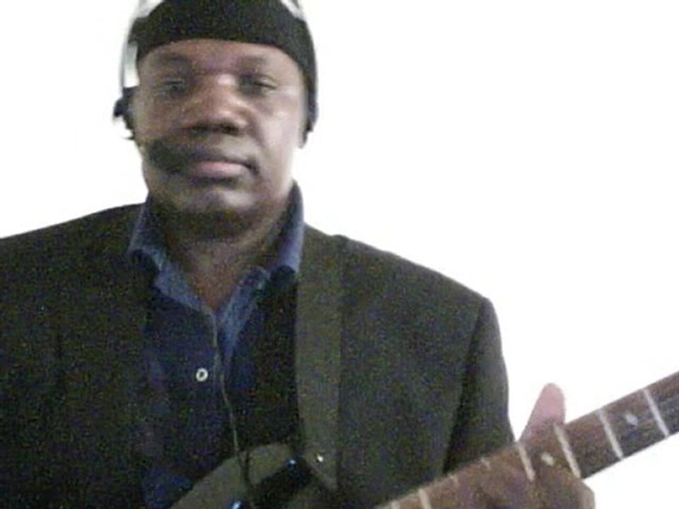 MUSIQUE DE GERVAIS MBOUMBA, PAROLES INTERPRÉTÉES DE NONO MIS