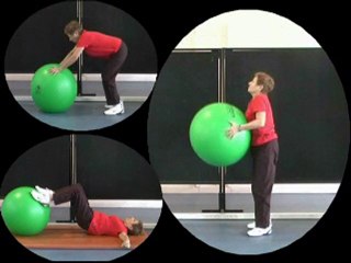 EXERCICES AVEC SWISS BALL POUR PUBLIC SENIOR