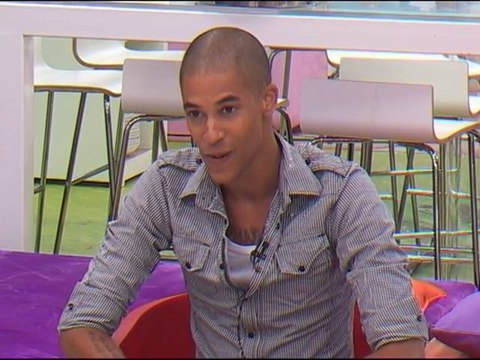 Caroline accuse : les violets ont-ils une stratégie ?