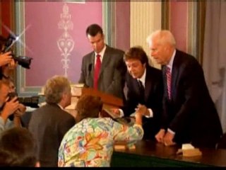 Paul McCartney in US for major music award