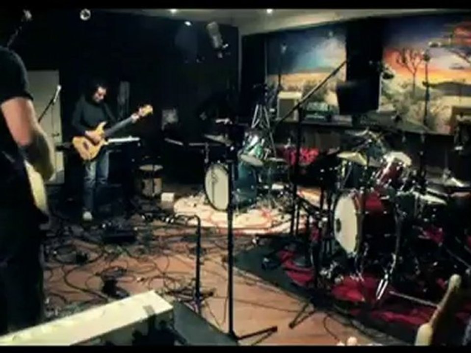 Them Crooked Vultures - Elephants TRAILER