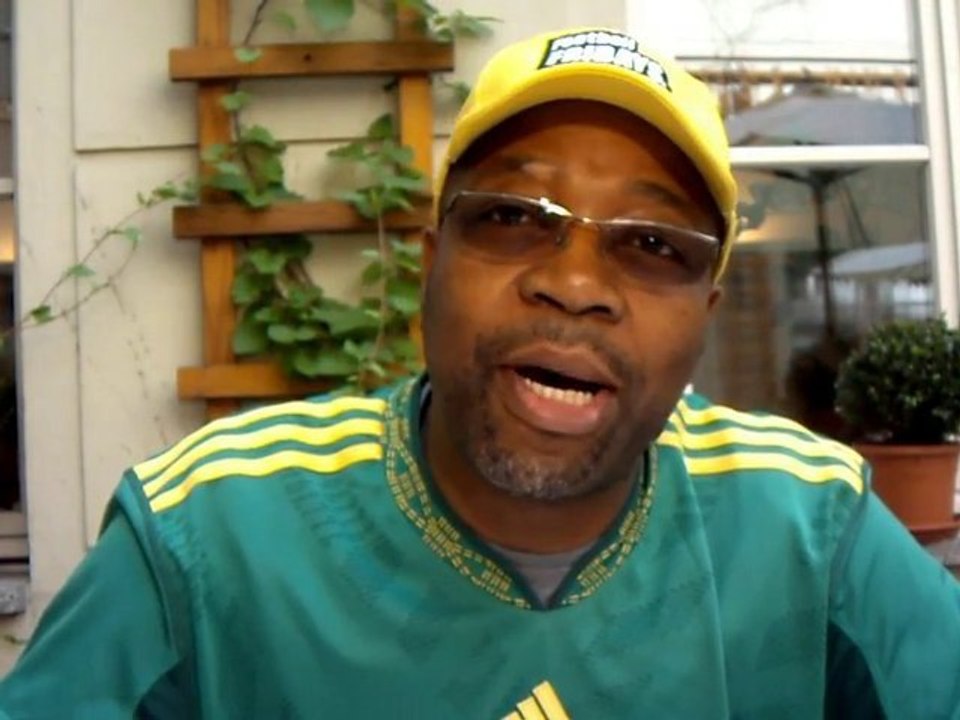 Architekt und Dr. hc Luyanda Mpahlwa: Lebenslauf, WM 2010 un