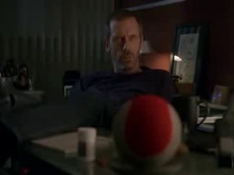 House - Cuddy - I just want us to be friends