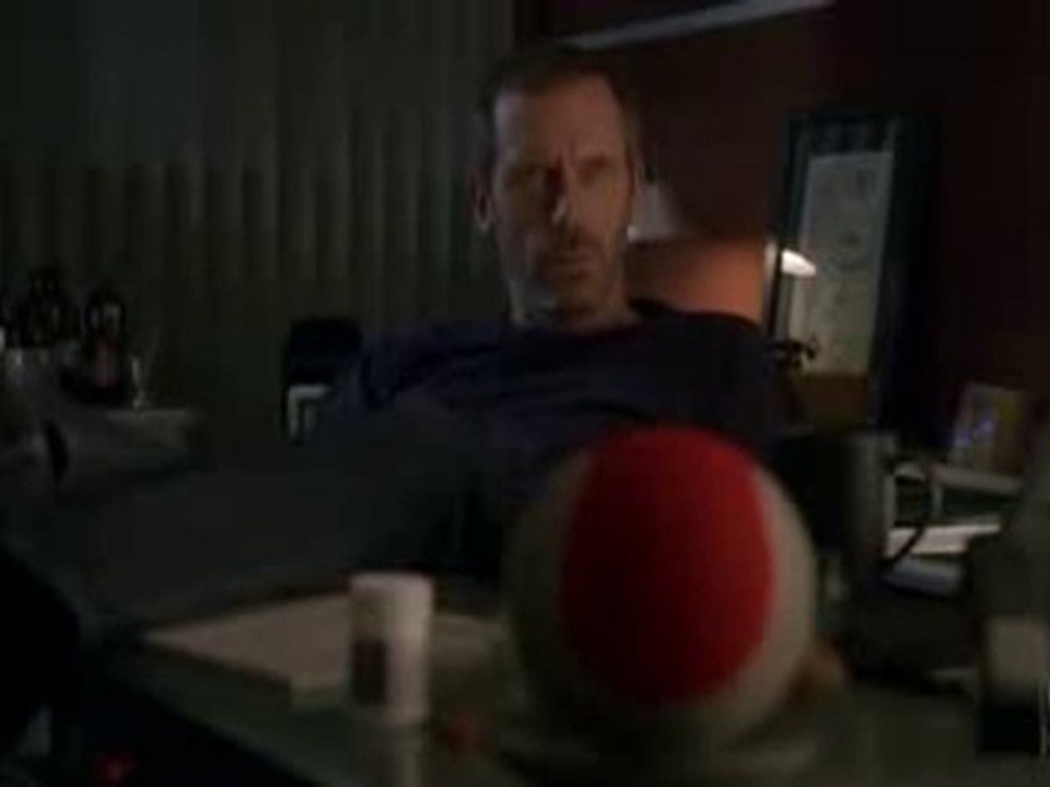 House - Cuddy - I just want us to be friends