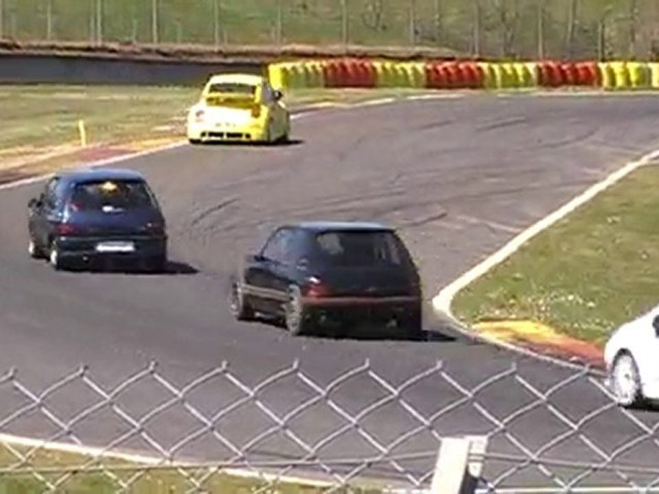 extrait de la journée club 10 avril 2010 circuit de nogaro