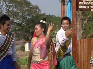 Danse Khap Toum Luang Prabang à Ban Na Teui LAOS
