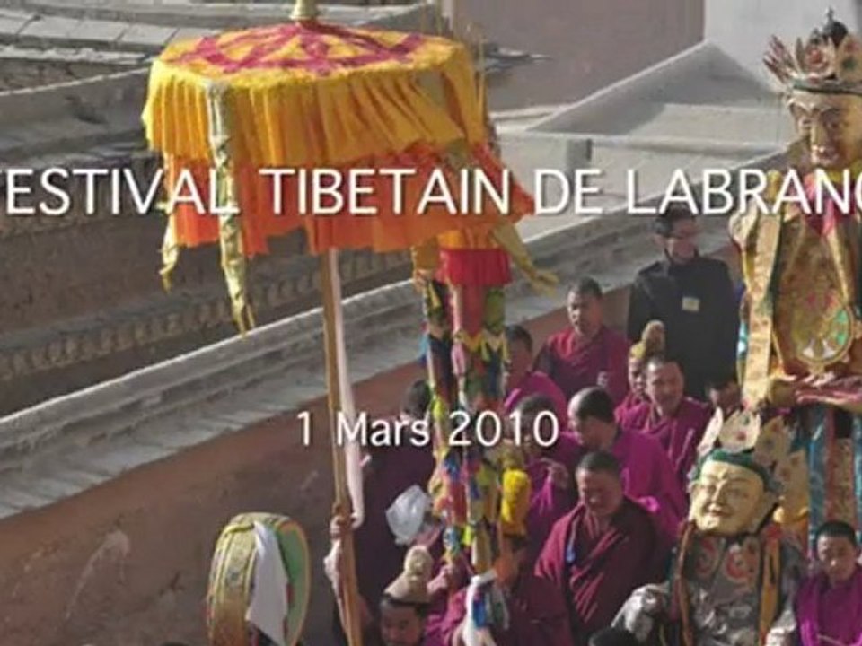 Festival Labrang Procession dédiée à Maytreya