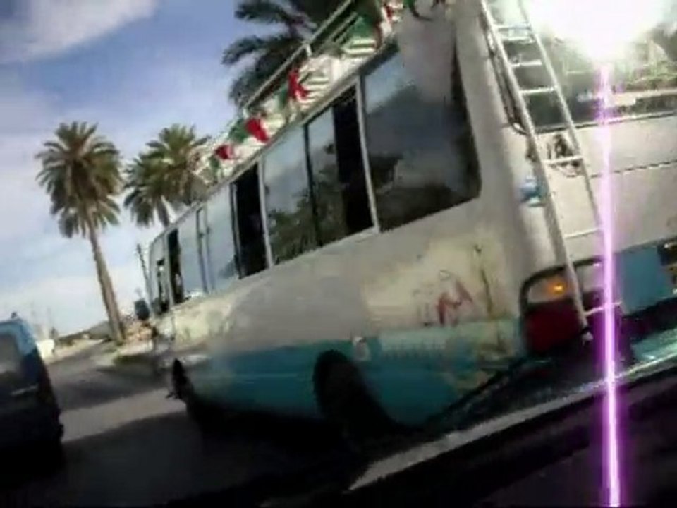 Tolga  direction Lichana 14 Novembre 2009 avant le match  6/